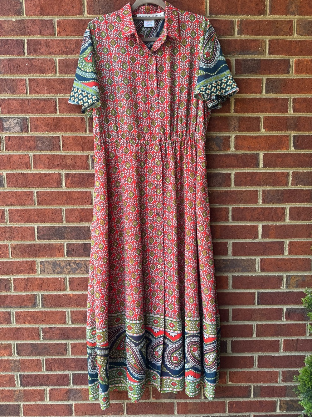Gretchen Scott Periwinkle
Multicolor Paisley Floral Belted
Maxi Dress Xl